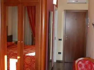 Diamantino Town House Bed & Breakfast Padova 3*,  Italy